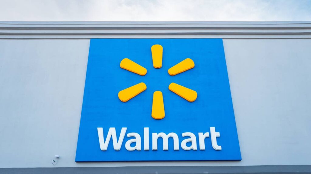 Does Walmart pay dividends? Its yield & payouts explained